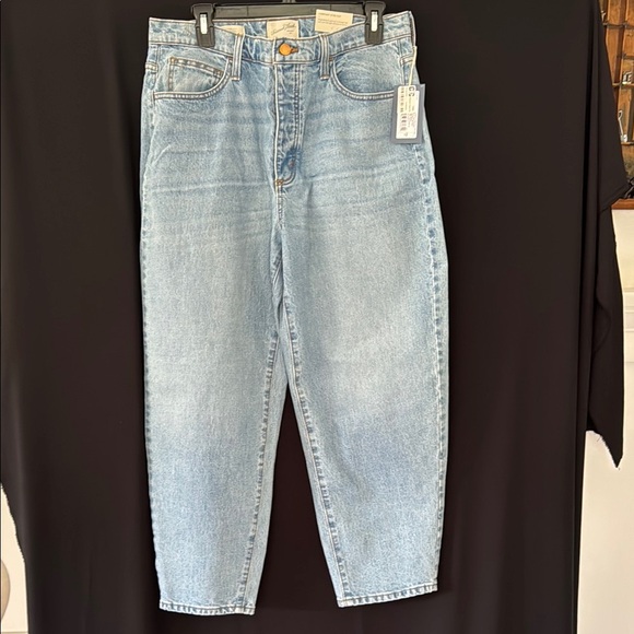 NWT Universal Threads Comfort Stretch Light Blue Balloon Denim Jeans, size 12 - Picture 1 of 12